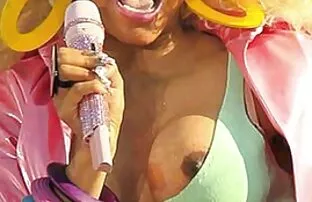XXX 顔にお尻を引き出して、それを聞かせてください 無料 無 修正 淫乱 女