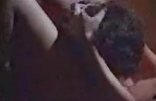 XXX 肛門とともに成熟したお母さんと彼女の娘 無 修正 女 複数