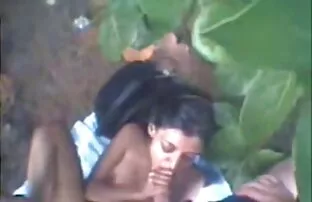 XXX 巨大な怪物は若い女の子を引っ張った 無 修正 女 友達