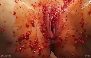 XXX 彼の若い愛人と本当のロシアのポルノ 泥酔 女 無 修正