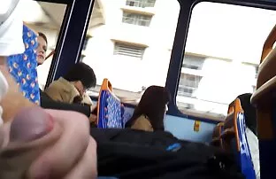 XXX 男は猫と肛門でふしだらな女をファックします。 女 友達 無 修正